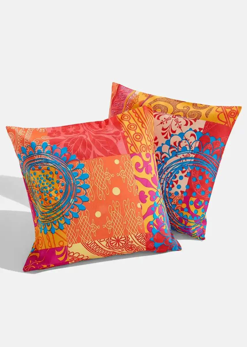 Jastučnica s uzorkom u patchwork stilu (2 komada)