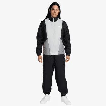 NIKE Trenirka Academy