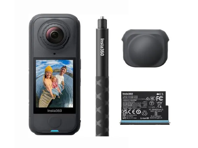 Akcijska kamera INSTA360 X4 Air Starter Bundle Graphite Black (CINSAAFA/AIR STANDARD)