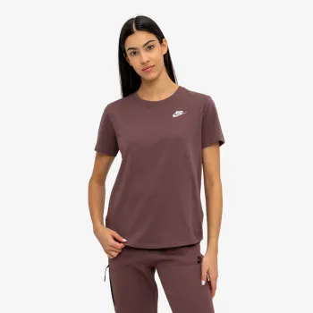 Nike Sportswear Club Essentials
